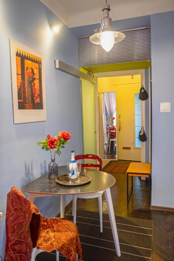 My First Apartment Budapest Luaran gambar
